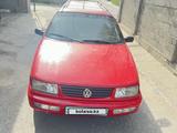 Volkswagen Passat 1993 годаfor1 300 000 тг. в Шымкент