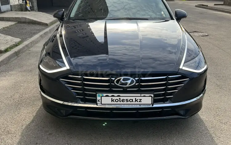 Hyundai Sonata 2020 годаfor13 500 000 тг. в Алматы