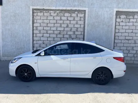 Hyundai Solaris 2011 года за 4 900 000 тг. в Актау – фото 4