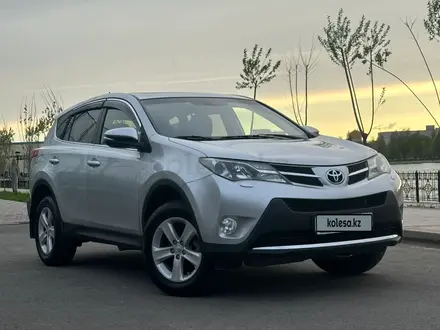 Toyota RAV4 2013 года за 9 000 000 тг. в Астана
