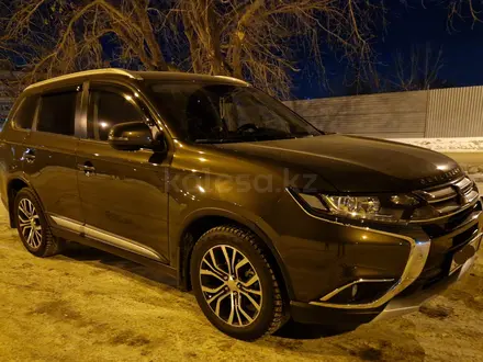 Mitsubishi Outlander 2018 года за 14 000 000 тг. в Петропавловск