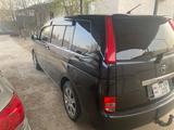 Toyota Isis 2005 года за 2 500 000 тг. в Атырау – фото 3