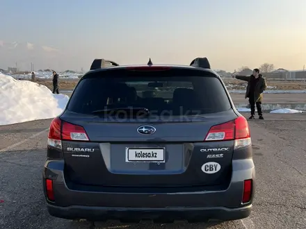 Subaru Outback 2014 года за 8 800 000 тг. в Алматы – фото 2