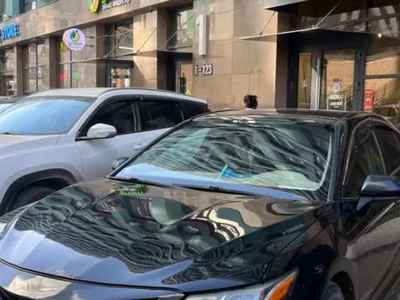 Toyota Camry 2019 года за 8 900 000 тг. в Астана
