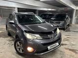 Toyota RAV4 2015 годаfor10 500 000 тг. в Алматы