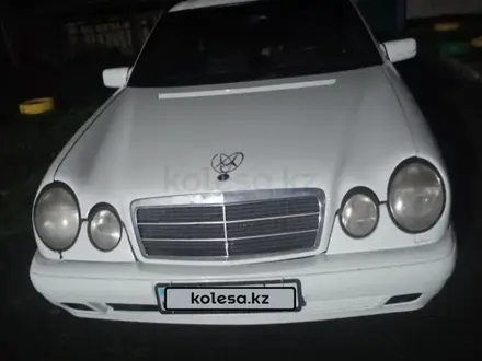 Mercedes-Benz E 280 1998 года за 1 500 000 тг. в Петропавловск – фото 5