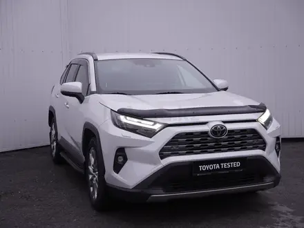 Toyota RAV4 2023 года за 17 500 000 тг. в Караганда – фото 2