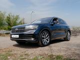 Volkswagen Touareg 2025 года за 40 390 000 тг. в Актобе