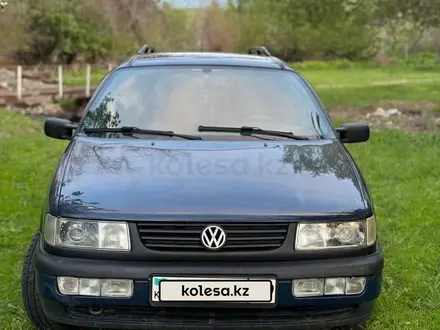 Volkswagen Passat 1996 годаүшін2 500 000 тг. в Талдыкорган – фото 2