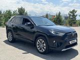 Toyota RAV4 2021 года за 16 500 000 тг. в Алматы – фото 4