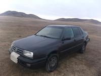 Volkswagen Vento 1993 годаfor1 150 000 тг. в Караганда