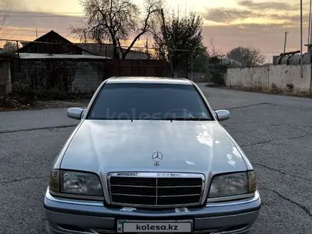 Mercedes-Benz C 280 1997 года за 2 400 000 тг. в Шымкент