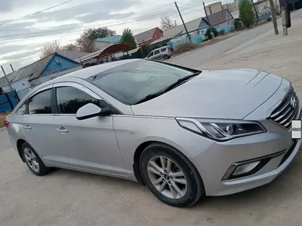 Hyundai Sonata 2017 года за 8 500 000 тг. в Актобе – фото 4