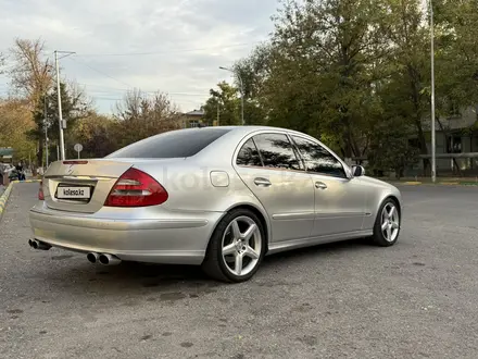 Mercedes-Benz E 500 2006 года за 7 000 000 тг. в Шымкент – фото 11