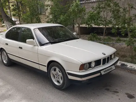 BMW 520 1990 года за 2 250 000 тг. в Шиели – фото 4