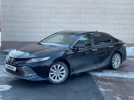 Toyota Camry 2020 года за 12 400 000 тг. в Кокшетау – фото 2