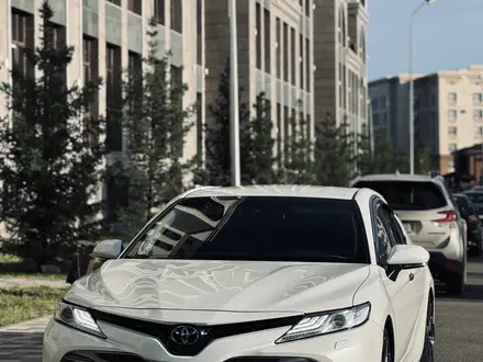 Toyota Camry 2020 года за 15 200 000 тг. в Астана – фото 8