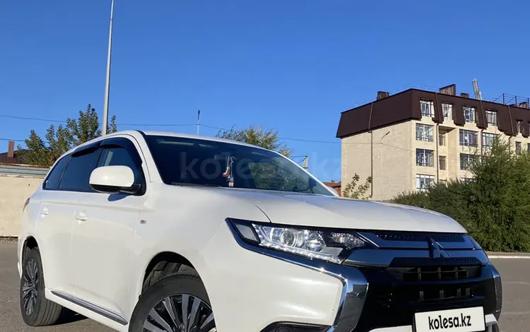 Mitsubishi Outlander 2022 годаүшін9 200 000 тг. в Караганда