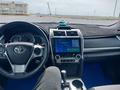 Toyota Camry 2014 года за 9 300 000 тг. в Атырау – фото 13