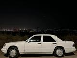 Mercedes-Benz E 260 1992 годаfor2 490 000 тг. в Алматы – фото 4