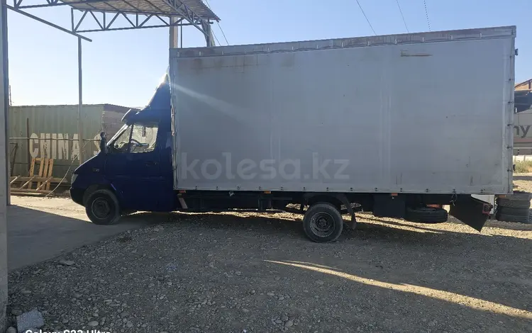 Mercedes-Benz Sprinter 2001 года за 8 500 000 тг. в Шымкент