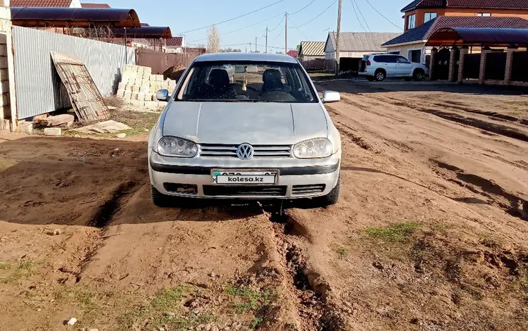 Volkswagen Golf 2001 годаүшін2 000 000 тг. в Уральск