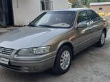 Toyota Camry 1997 года за 3 000 000 тг. в Туркестан – фото 3