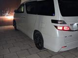 Toyota Vellfire 2012 годаүшін9 000 000 тг. в Караганда – фото 4