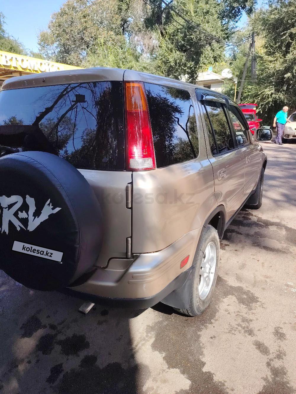 Honda CR-V 2001 г.