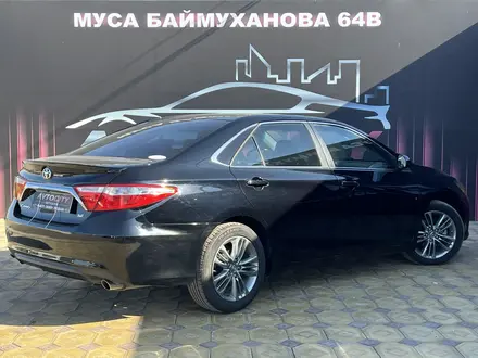 Toyota Camry 2016 года за 9 250 000 тг. в Атырау – фото 10