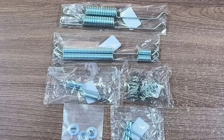 Ремкомплект заднего барабанного тормоза, пружинки, гвоздики за 10 000 тг. в Алматы