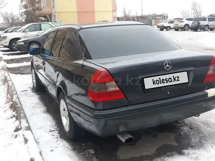 Mercedes-Benz C 180 1994 года за 4 000 000 тг. в Петропавловск