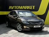 Hyundai Solaris 2014 года за 5 500 000 тг. в Актобе – фото 3