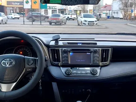 Toyota RAV4 2013 года за 10 500 000 тг. в Уральск – фото 16