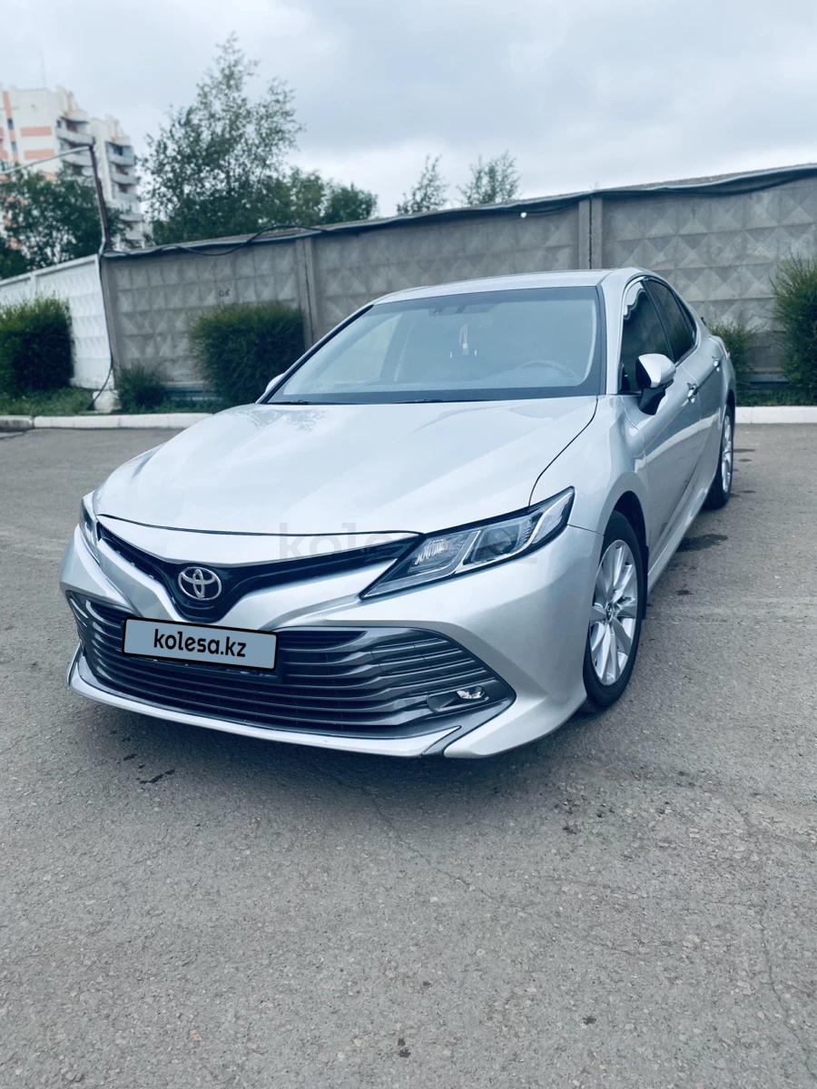 Toyota Camry 2019 г.