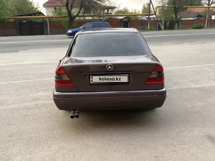 Mercedes-Benz C 220 1993 года за 3 000 000 тг. в Алматы – фото 5