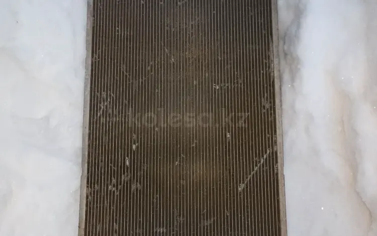 Радиатор основной на Corolla E150 оригинальный бу целый за 30 000 тг. в Астана