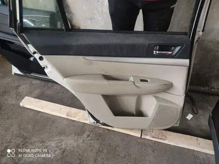 Дверь задняя левая Subaru Outback 2011 за 90 000 тг. в Алматы – фото 2