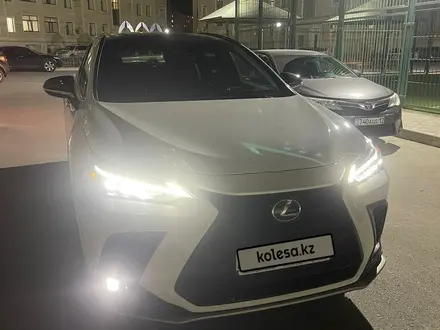 Lexus NX 350 2023 года за 34 900 000 тг. в Актау