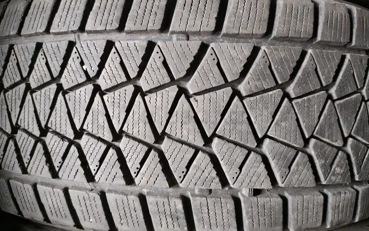 Bridgestone 225-60-18 комплектүшін100 000 тг. в Караганда