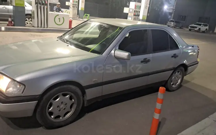 Mercedes-Benz C 200 1997 годаүшін2 500 000 тг. в Алматы