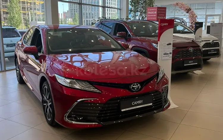 Toyota Camry 2023 года за 19 500 000 тг. в Костанай