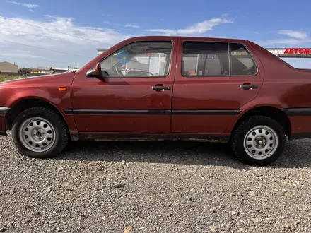 Volkswagen Vento 1993 года за 1 100 000 тг. в Караганда – фото 5