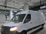 Mercedes-Benz Sprinter 2018 годаfor16 500 000 тг. в Астана