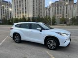 Toyota Highlander 2021 годаүшін22 500 000 тг. в Астана