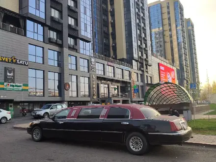 Lincoln Town Car 1999 года за 3 200 000 тг. в Алматы – фото 3