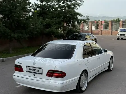 Mercedes-Benz E 320 2000 года за 6 500 000 тг. в Алматы – фото 6