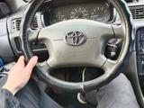 Toyota Camry 1998 года за 2 900 000 тг. в Актау – фото 2