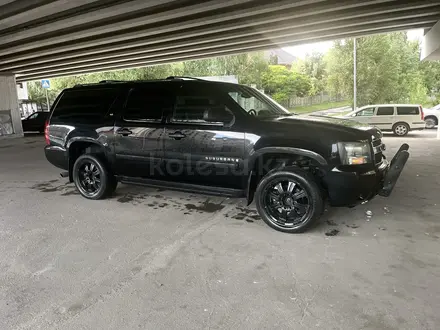 Chevrolet Suburban 2012 года за 11 500 000 тг. в Алматы – фото 5