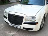 Chrysler 300C 2005 годаүшін4 350 000 тг. в Алматы – фото 4
